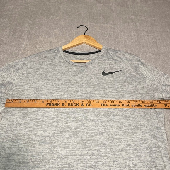 Nike Dri-FIT L Men's Gray Long Sleeve Athletic Training Shirt Gym Large Heather - Picture 6 of 9